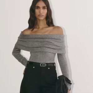 Everlane Off the Shoulder Top